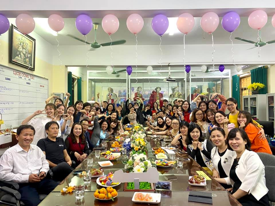 Lễ meeting kỷ niệm 38 năm ngày nhà giáo Việt nam 20.11- Trao giải cuộc thi `Ngàn lời tri ân 20.11` Khoa Công nghệ May- TKTT
