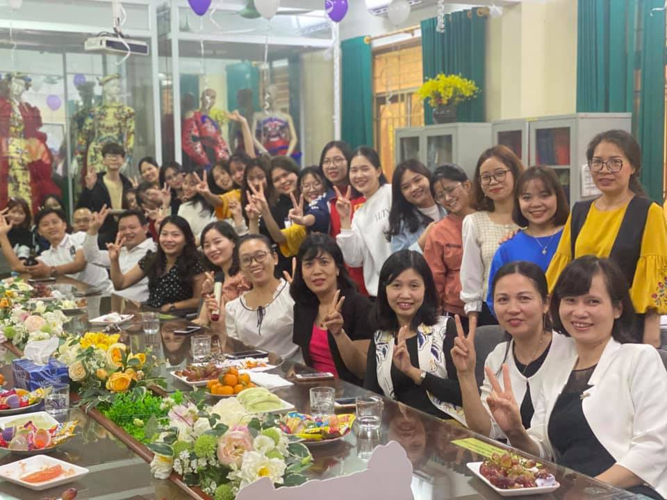 Lễ meeting kỷ niệm 38 năm ngày nhà giáo Việt nam 20.11- Trao giải cuộc thi `Ngàn lời tri ân 20.11` Khoa Công nghệ May- TKTT