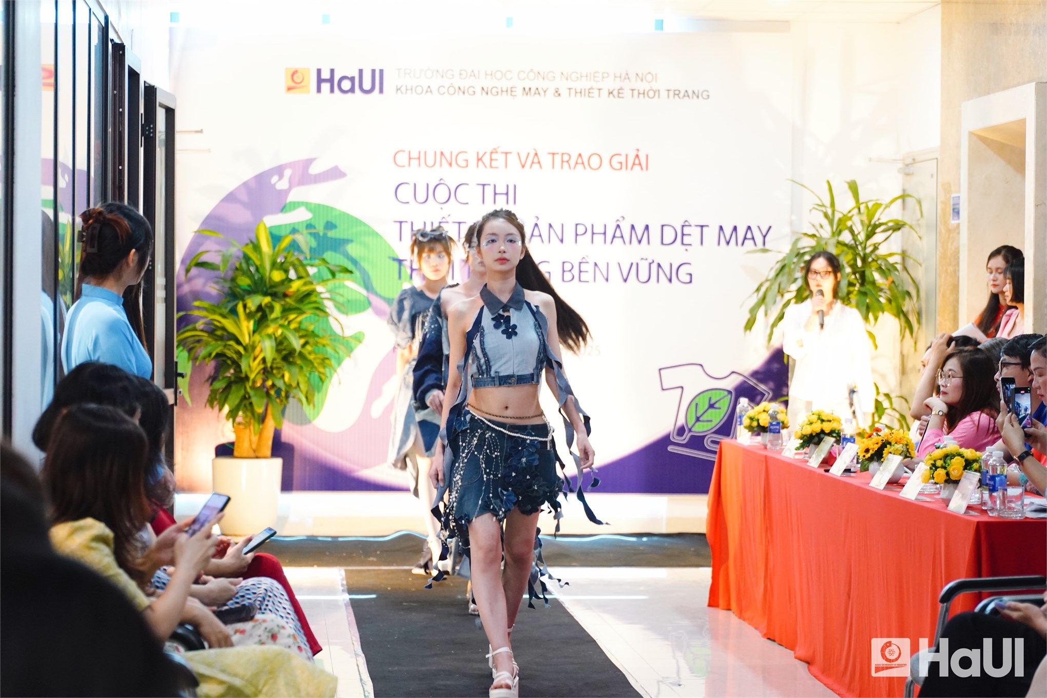 Chung kết và trao giải cuộc thi thiết kế sản phẩm dệt may và thời trang bền vững
