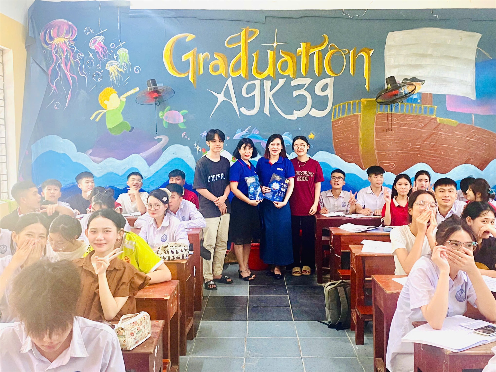 Định hướng, tư vấn hướng nghiệp cho học sinh tại các trường THPT tỉnhThanh Hóa, một hoạt động ý nghĩa của Khoa CN May & Thiết kế Thời trang, trường Đại Học Công nghiệp Hà Nội