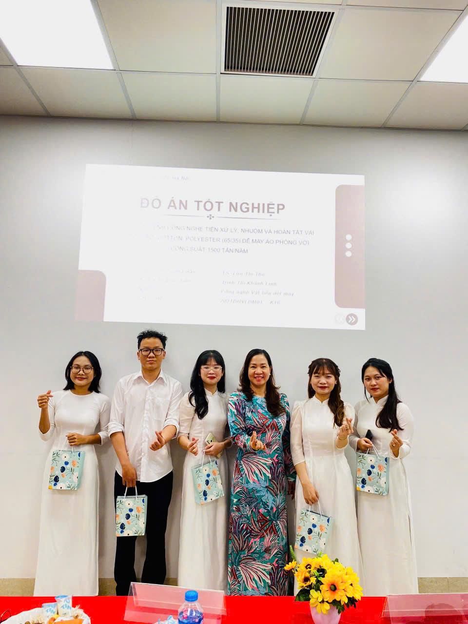 Lễ bảo vệ đồ án tốt nghiệp đại học khóa 16, ngành Công nghệ vật liệu dệt may- trường Đại học Công nghiệp Hà Nội