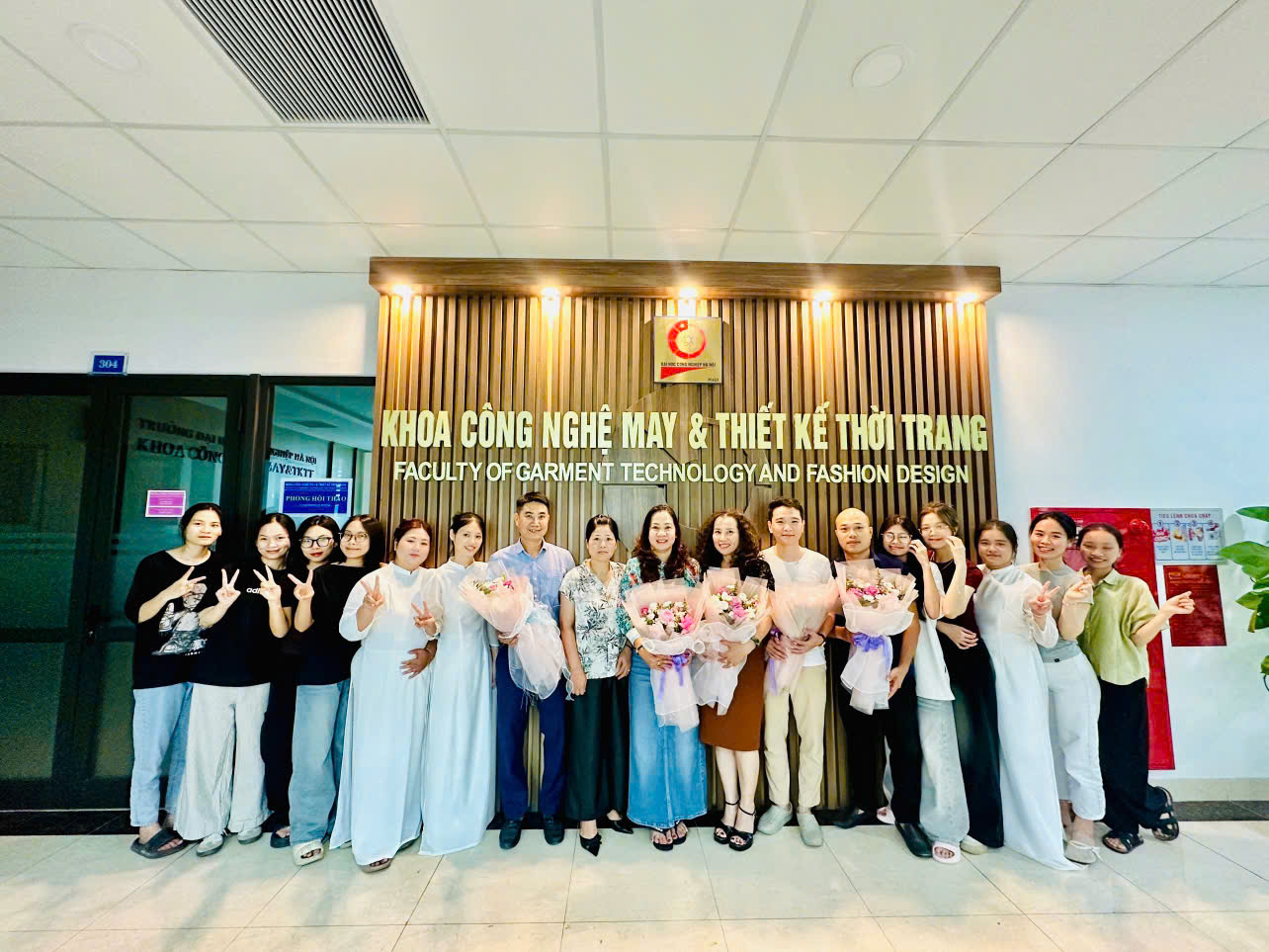 Lễ bảo vệ đồ án tốt nghiệp đại học khóa 16, ngành Công nghệ vật liệu dệt may- trường Đại học Công nghiệp Hà Nội