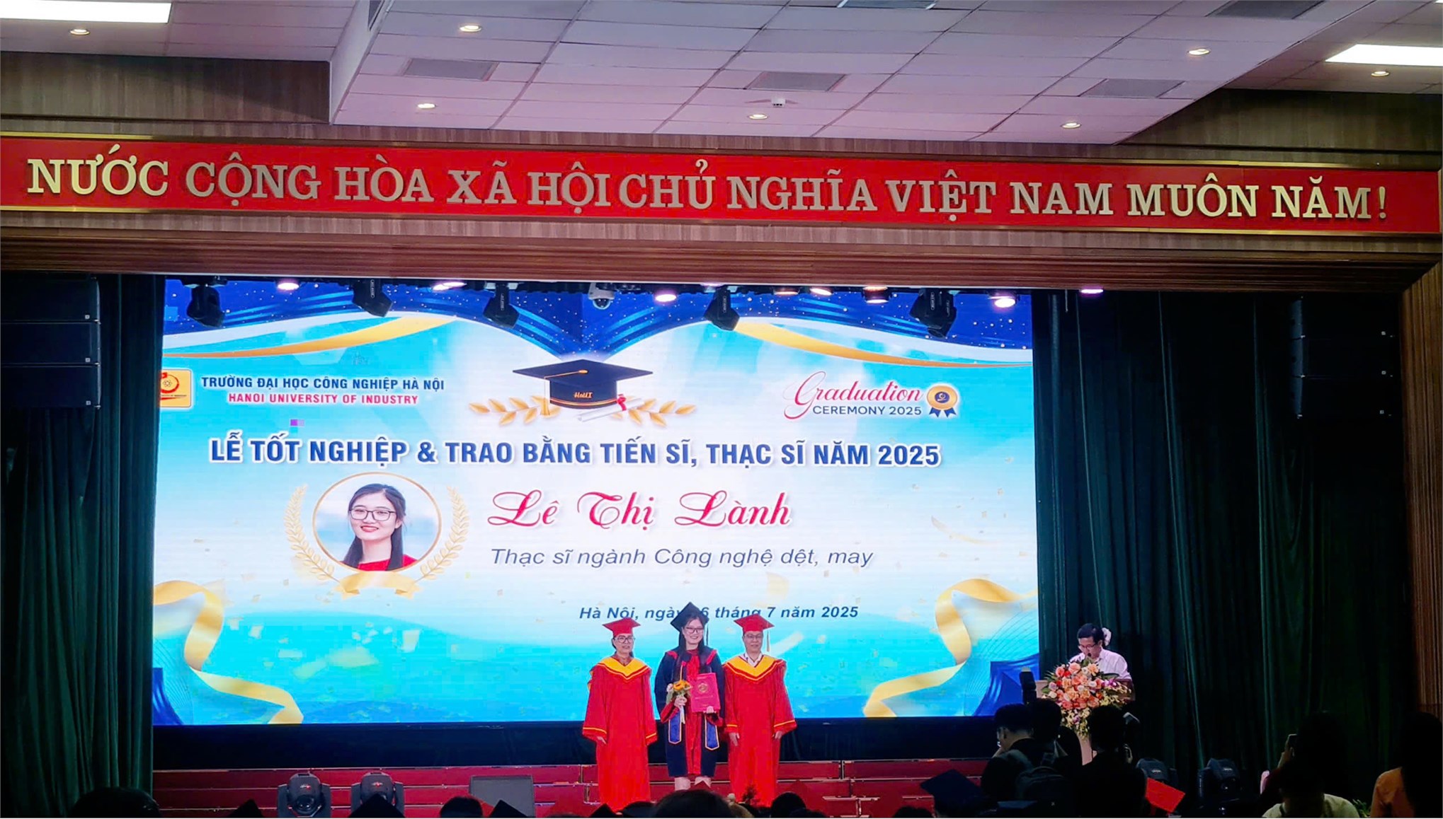 Tại sao nên học Thạc sĩ Công nghệ Dệt, May càng sớm càng tốt?