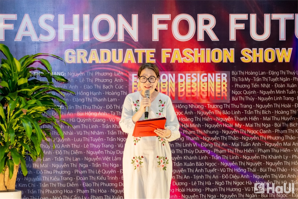 Sự giao thoa giữa truyền thống và hiện đại- Bản lĩnh thiết kế của Tân cử nhân ngành Thiết kế Thời trang khóa 16