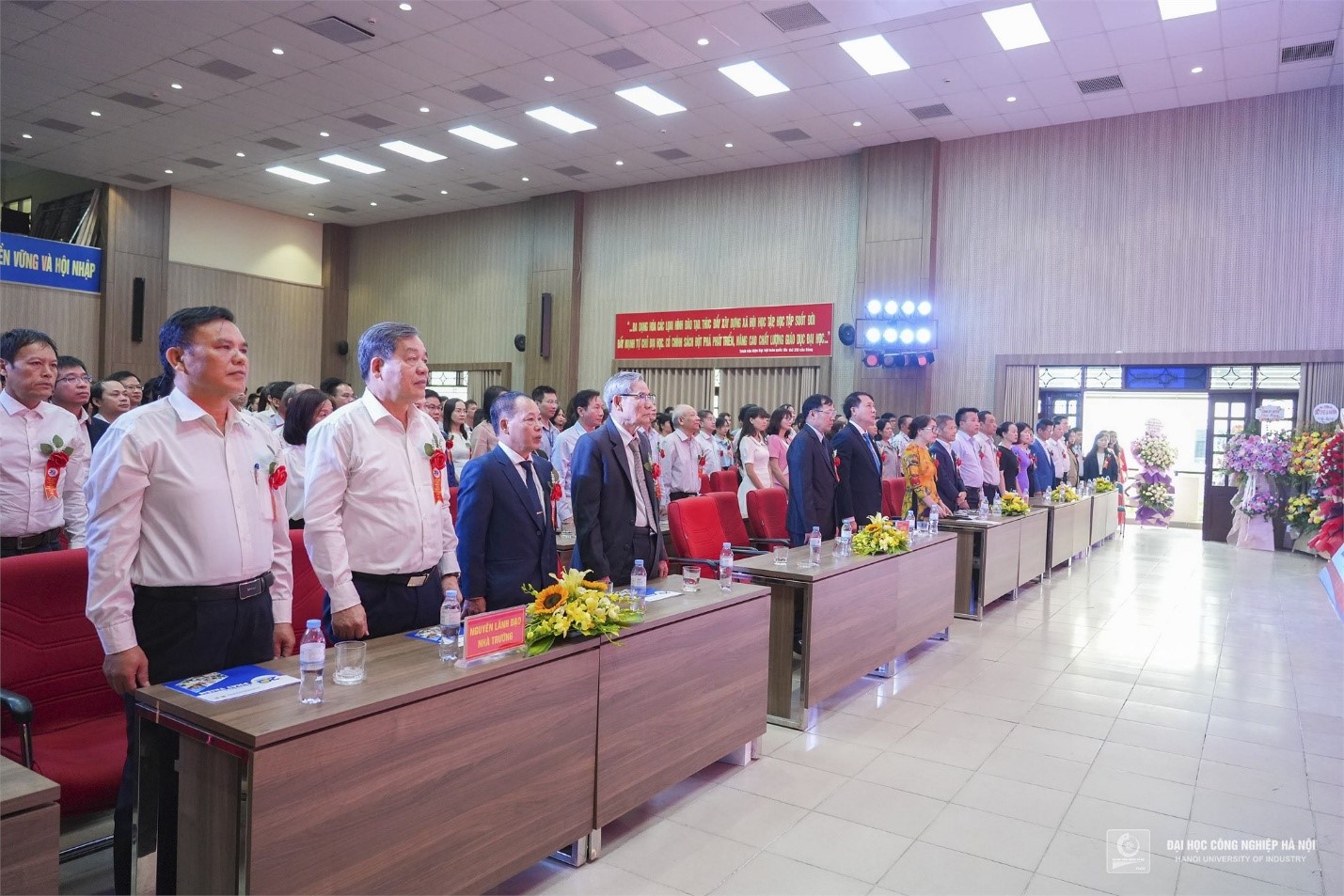 Tri ân Thầy TS Nguyễn Anh Tuấn – Người đặt nền móng cho sự phát triển của Khoa Công nghệ May và Thiết kế Thời trang