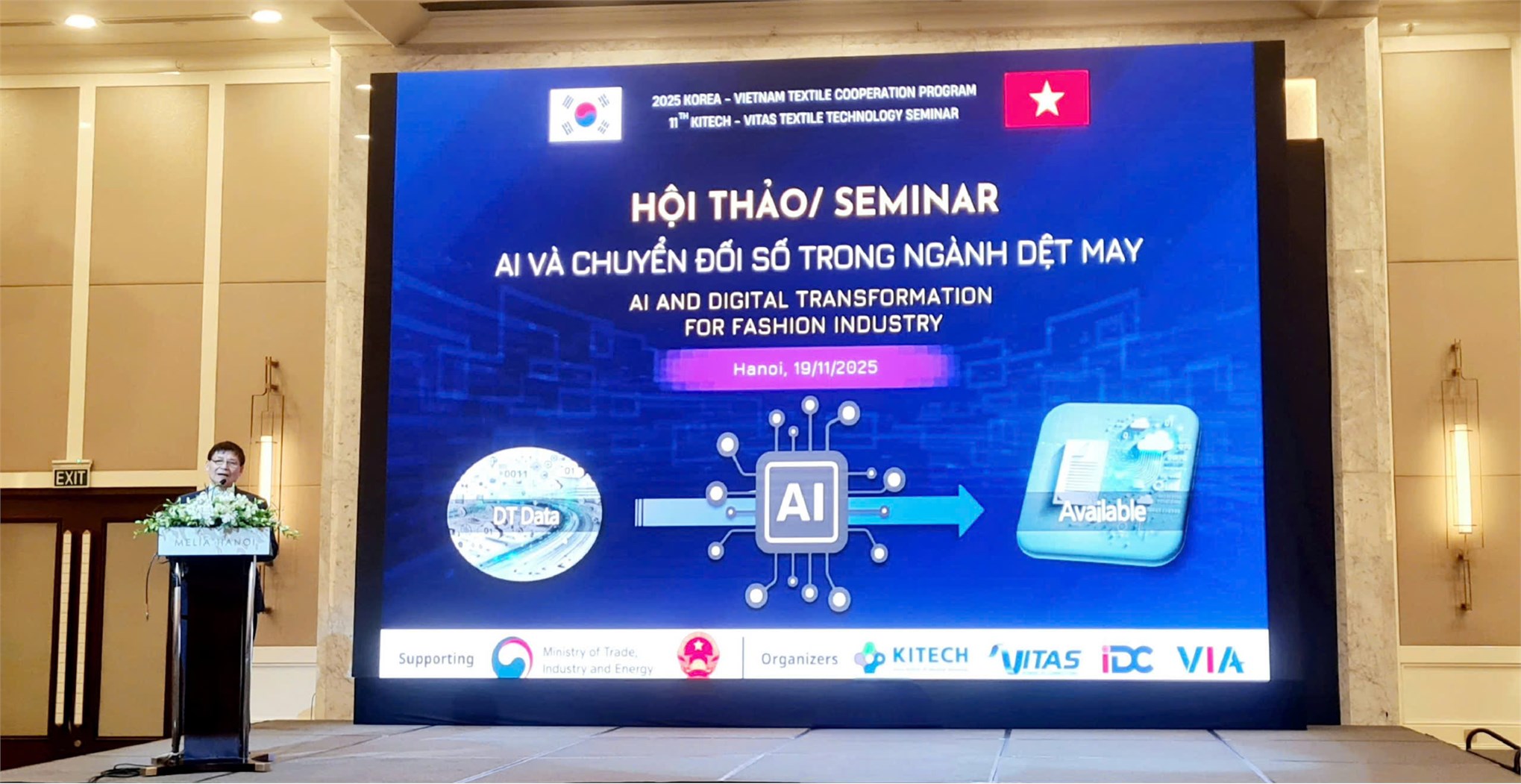 Giảng viên Khoa Công nghệ May & Thiết kế Thời trang – Trường Đại học Công nghiệp Hà Nội tham dự hội thảo “AI và chuyển đổi số trong ngành dệt may”