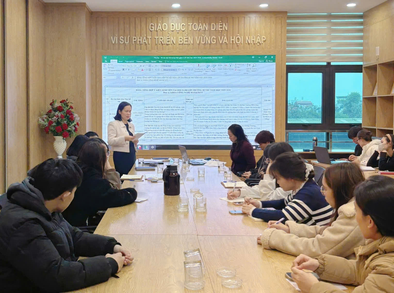 Hội nghị lớp trưởng, bí thư chi đoàn năm học 2025-2026 Khoa CNM-TKTT, Đại học Công nghiệp Hà Nội