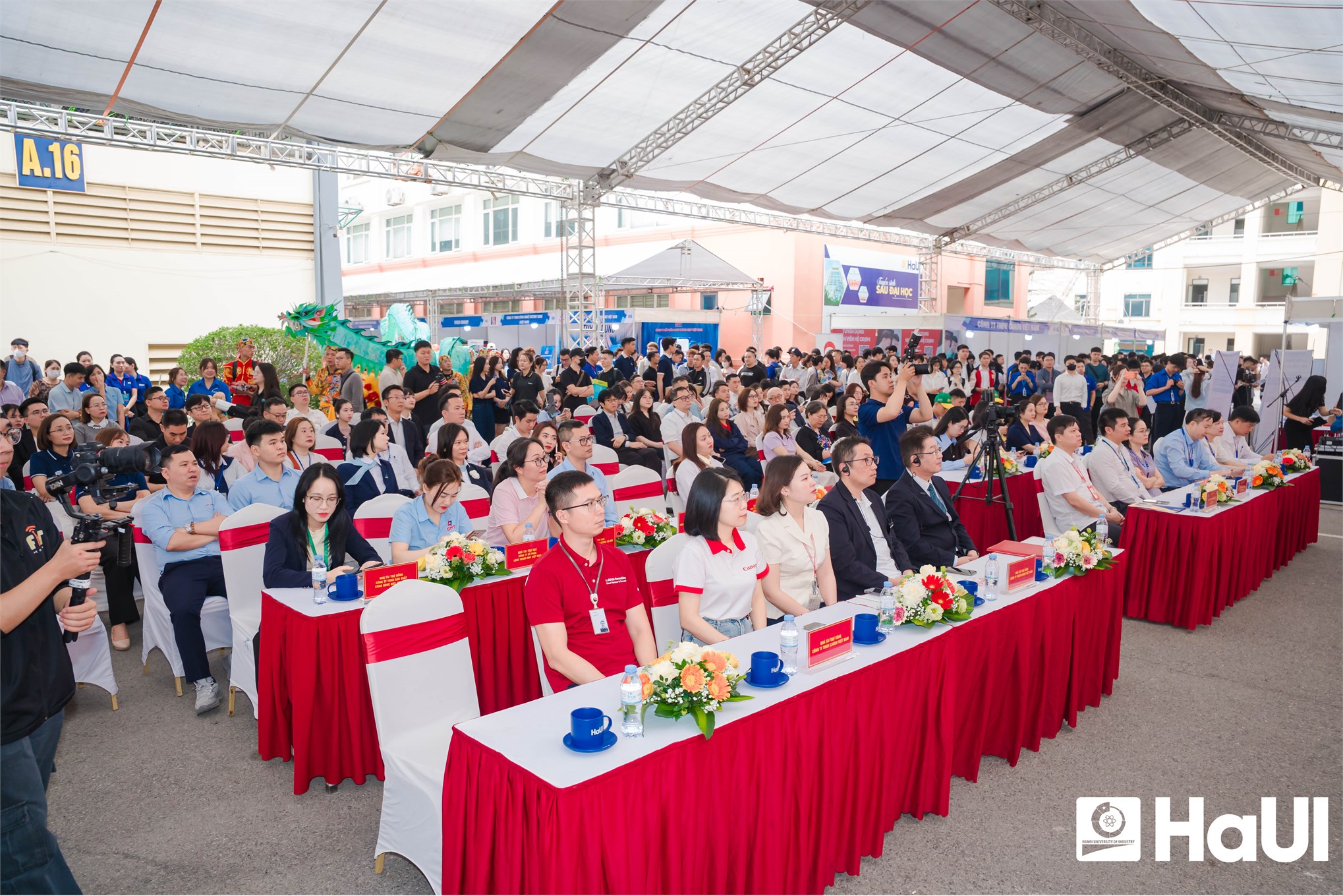 Ngày hội việc làm – Job Fair HaUI 2026: Kết nối doanh nghiệp, kiến tạo tương lai