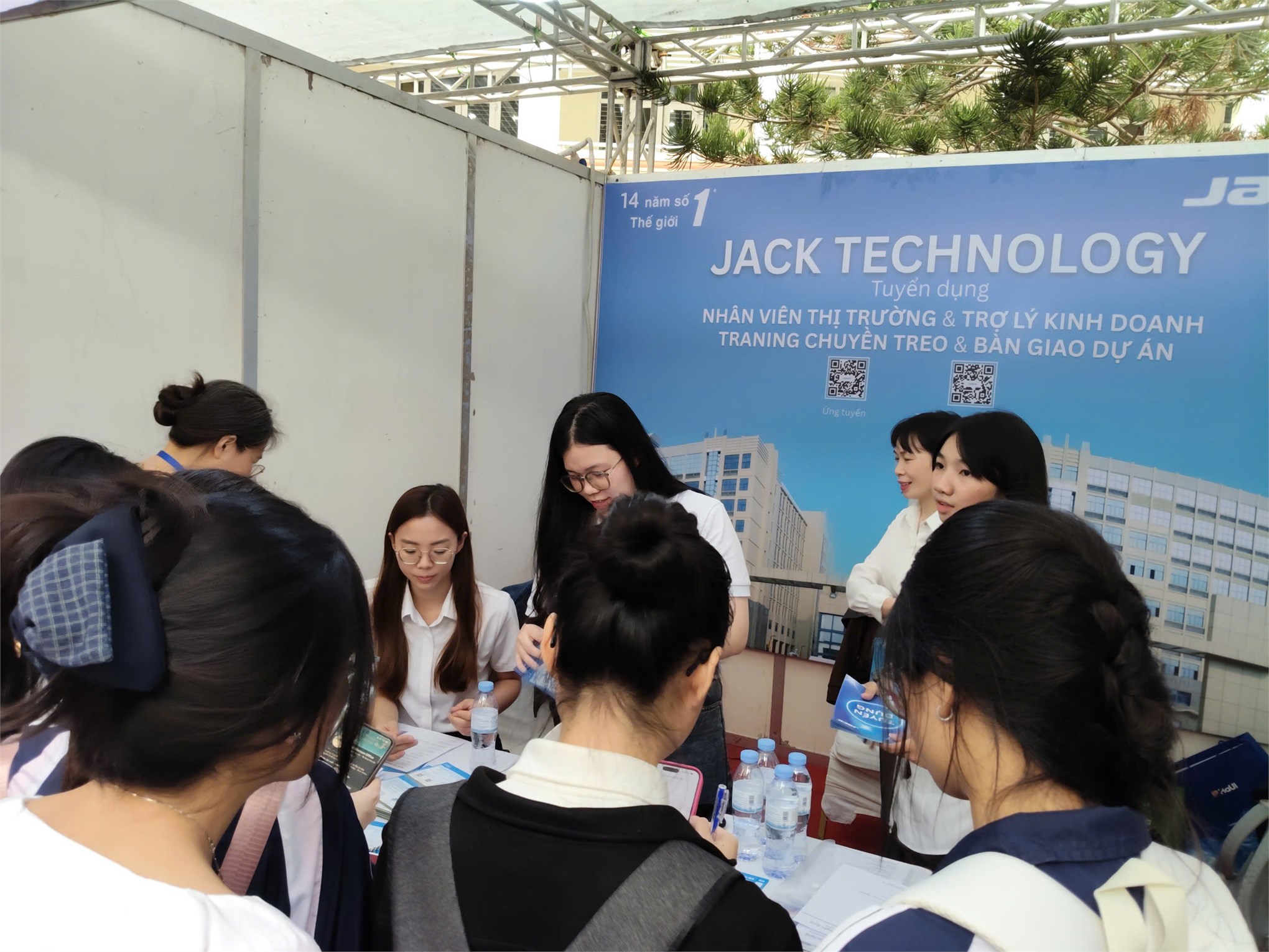 Ngày hội việc làm – Job Fair HaUI 2026: Kết nối doanh nghiệp, kiến tạo tương lai
