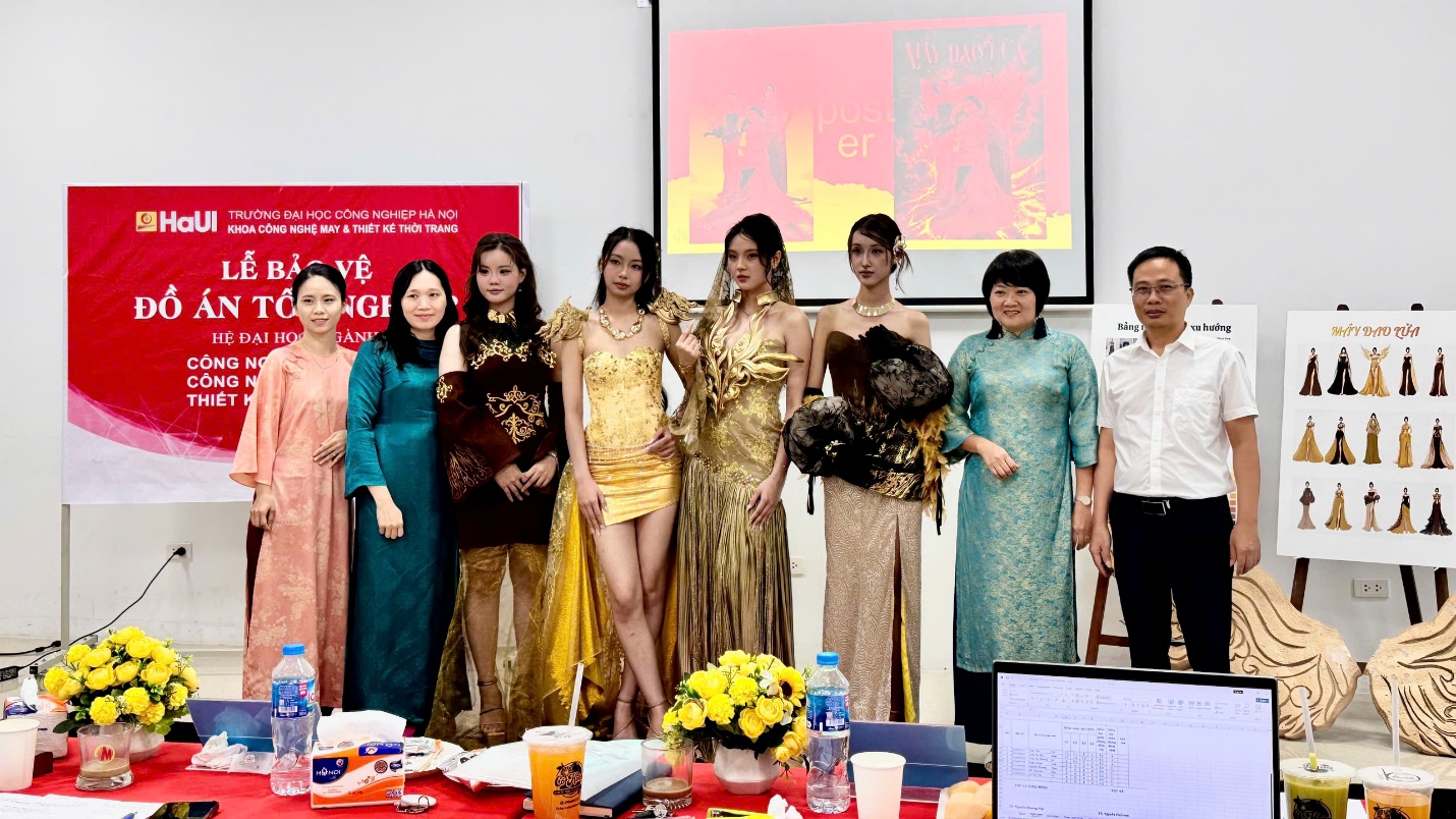 LỄ BẢO VỆ ĐỒ ÁN TỐT NGHIỆP NGÀNH THIẾT KẾ THỜI TRANG KHÓA 17 - KHOA CÔNG NGHỆ MAY VÀ THIẾT KẾ THỜI TRANG, ĐẠI HỌC CÔNG NGHIỆP HÀ NỘI