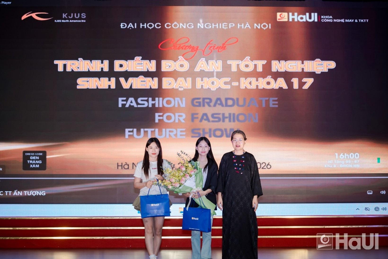 Từ giảng đường sáng tạo đến sàn diễn bài tốt nghiệp: Sinh viên ngành Thiết kế thời trang khẳng định bản lĩnh tại Đại học Công nghiệp Hà Nội