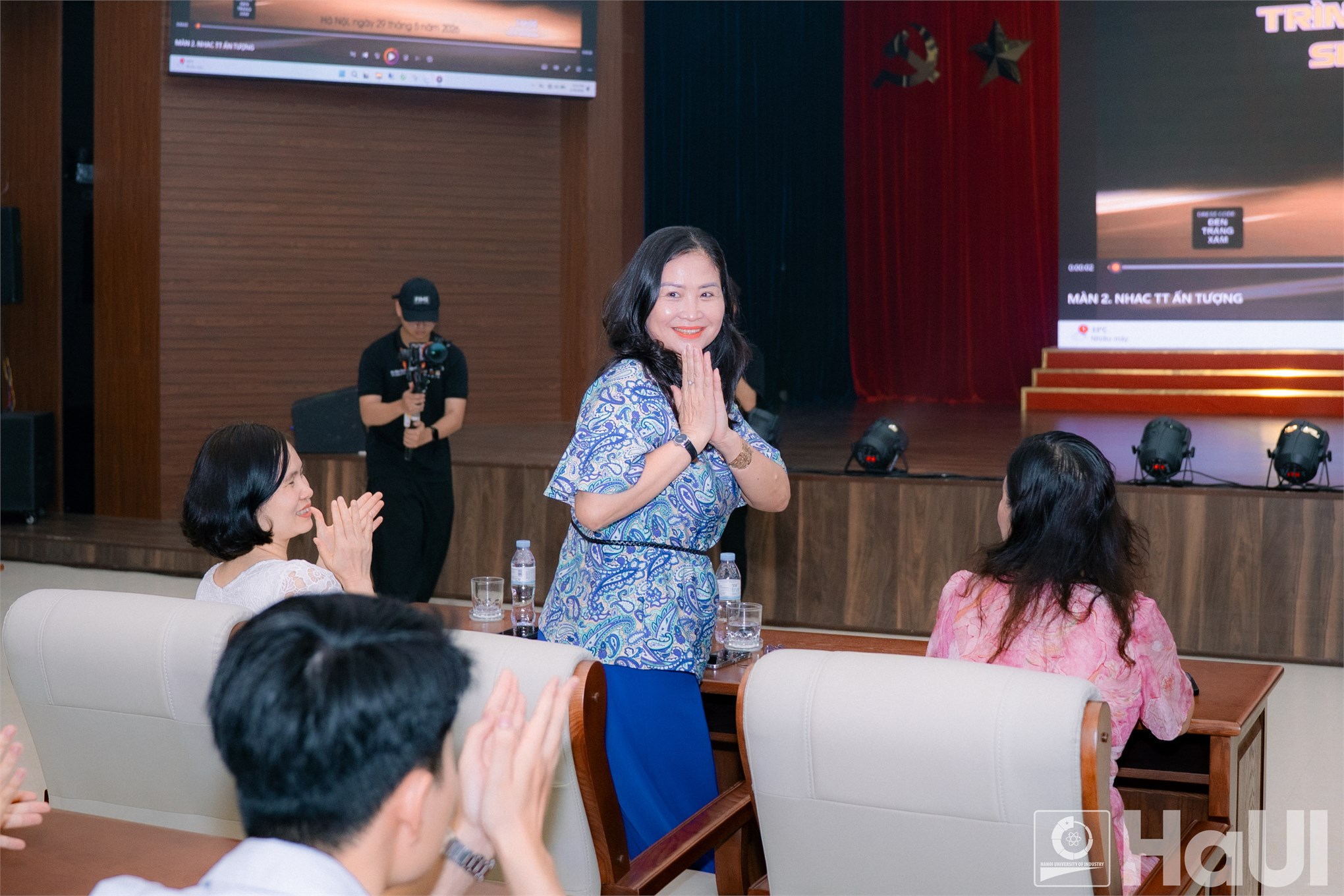 Từ ý tưởng đến đơn hàng thực tế: Ngành Công nghệ dệt, may khẳng định năng lực đào tạo qua màn trình diễn thời trang ứng dụng tại Đại học công nghiệp Hà Nội