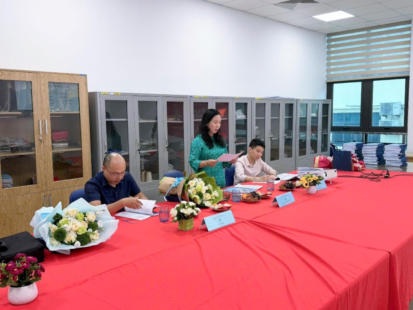 Lễ bảo vệ đồ án tốt nghiệp đại học khóa 17, ngành Công nghệ Vật liệu Dệt may- Dấu mốc khẳng định tri thức- khát vọng tuổi trẻ