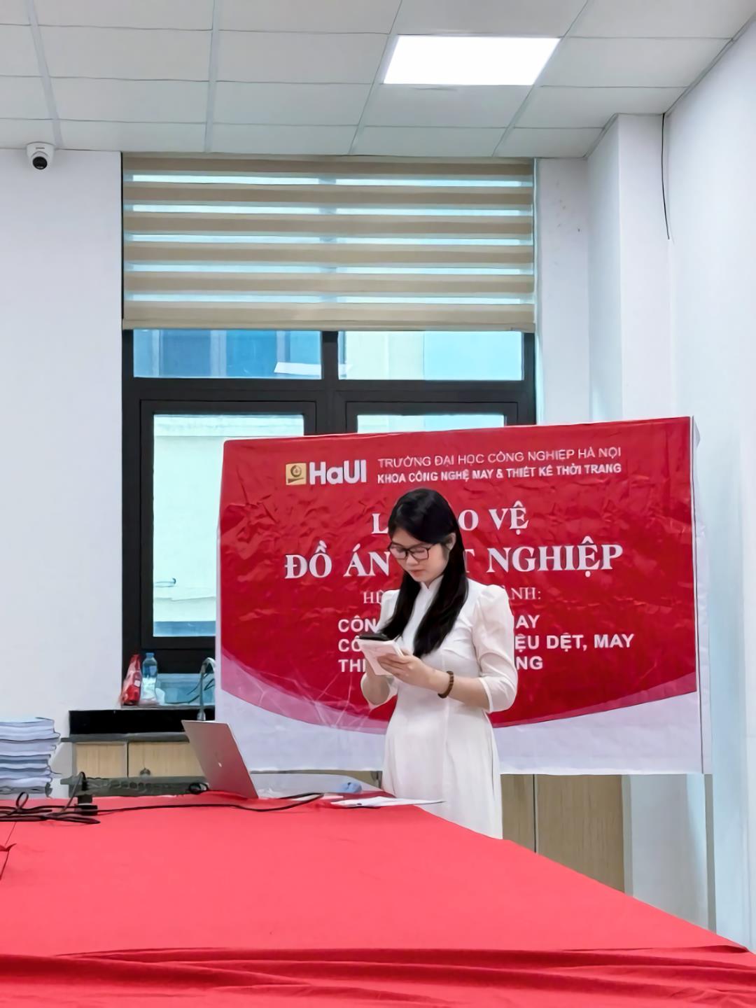 Lễ bảo vệ đồ án tốt nghiệp đại học khóa 17, ngành Công nghệ Vật liệu Dệt may- Dấu mốc khẳng định tri thức- khát vọng tuổi trẻ