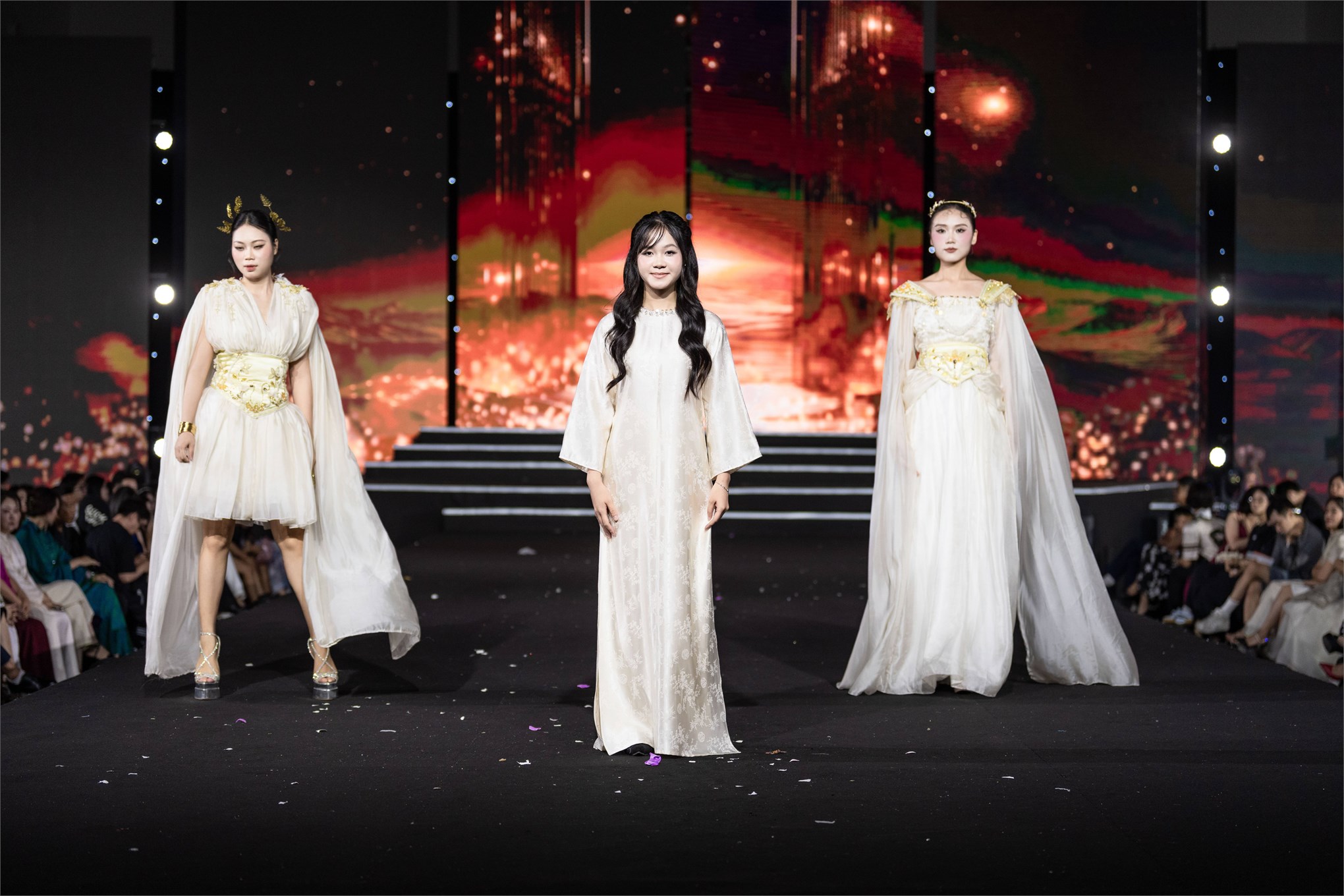 Sinh viên Khoa Công nghệ May & Thiết kế thời trang ghi đấu ấn tại sự kiện thời trang toàn cầu Global Fashion Week All Stars 2026