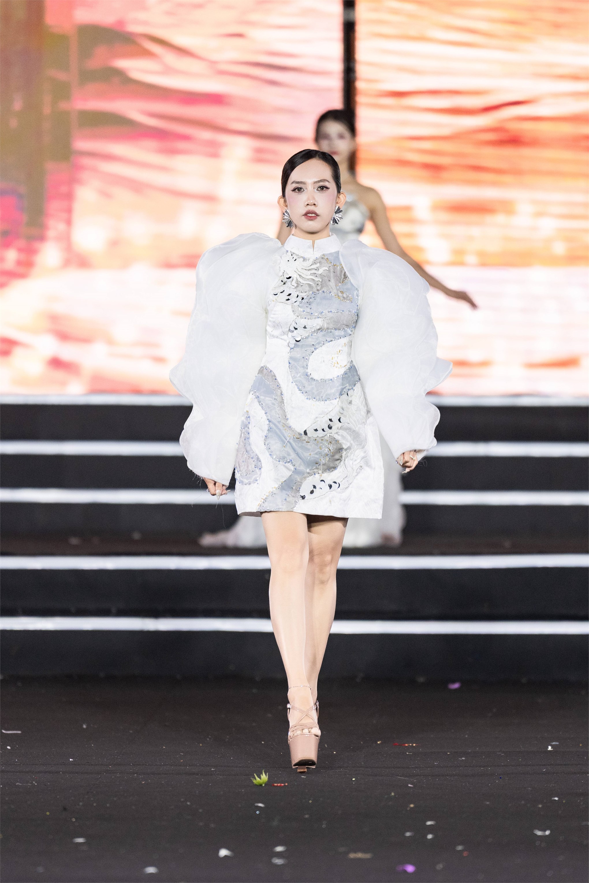 Sinh viên Khoa Công nghệ May & Thiết kế thời trang ghi đấu ấn tại sự kiện thời trang toàn cầu Global Fashion Week All Stars 2026