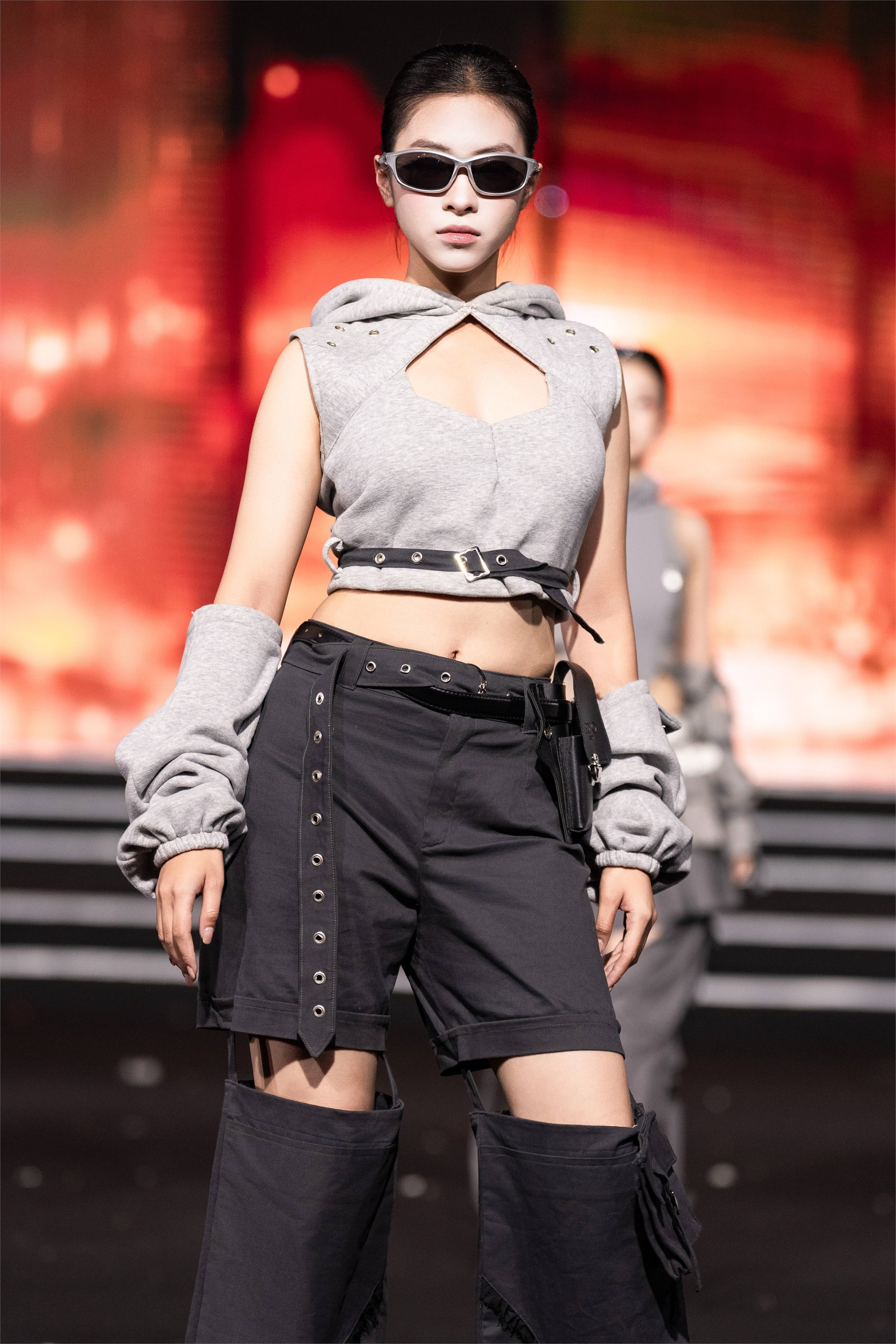 Sinh viên Khoa Công nghệ May & Thiết kế thời trang ghi đấu ấn tại sự kiện thời trang toàn cầu Global Fashion Week All Stars 2026