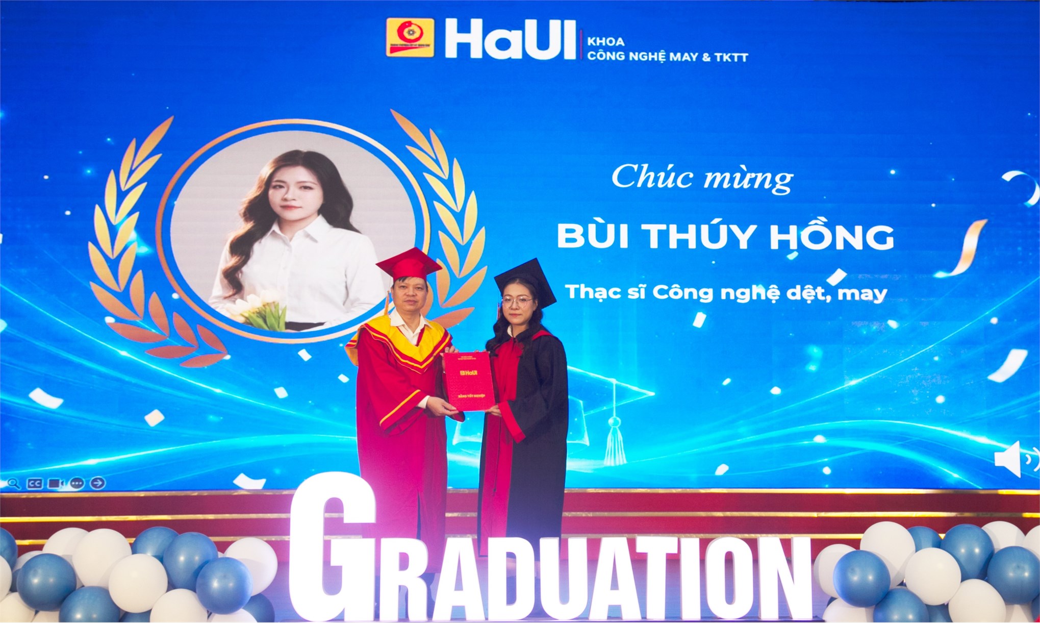 LỄ TỐT NGHIỆP KHOA CÔNG NGHỆ MAY & THIẾT KẾ THỜI TRANG NĂM 2026 - KHÉP LẠI MỘT HÀNH TRÌNH, MỞ RA NHỮNG CHẶNG ĐƯỜNG MỚI