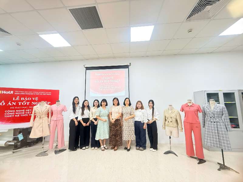 Lễ bảo vệ Đồ án tốt nghiệp ngành Công nghệ Dệt, May Hệ Đại học - Khoa Công nghệ May & TKTT